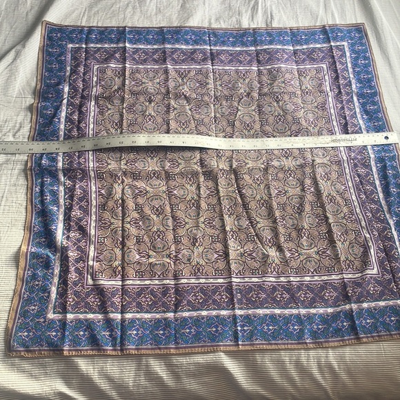 Oscar de la Renta Purple & Blue Silk Scarf - Picture 5 of 6